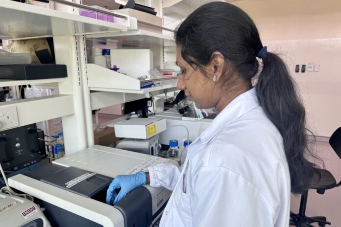 Rephrase single title from this title Novel method detects microbial contamination in cell cultures 

 . And it must return only title i dont want any extra information or introductory text with title e.g: 