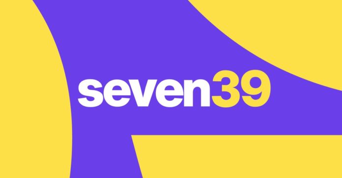 This '90s-esque Social Media Site Only Works for Three Hours a Day