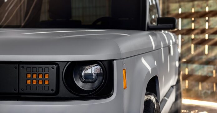 Sub-$20k “modular” electric truck racks up more than 100k reservations
